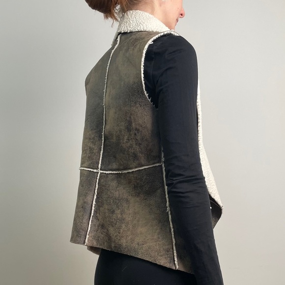 Sheep Skin Vest - Picture 3 of 6